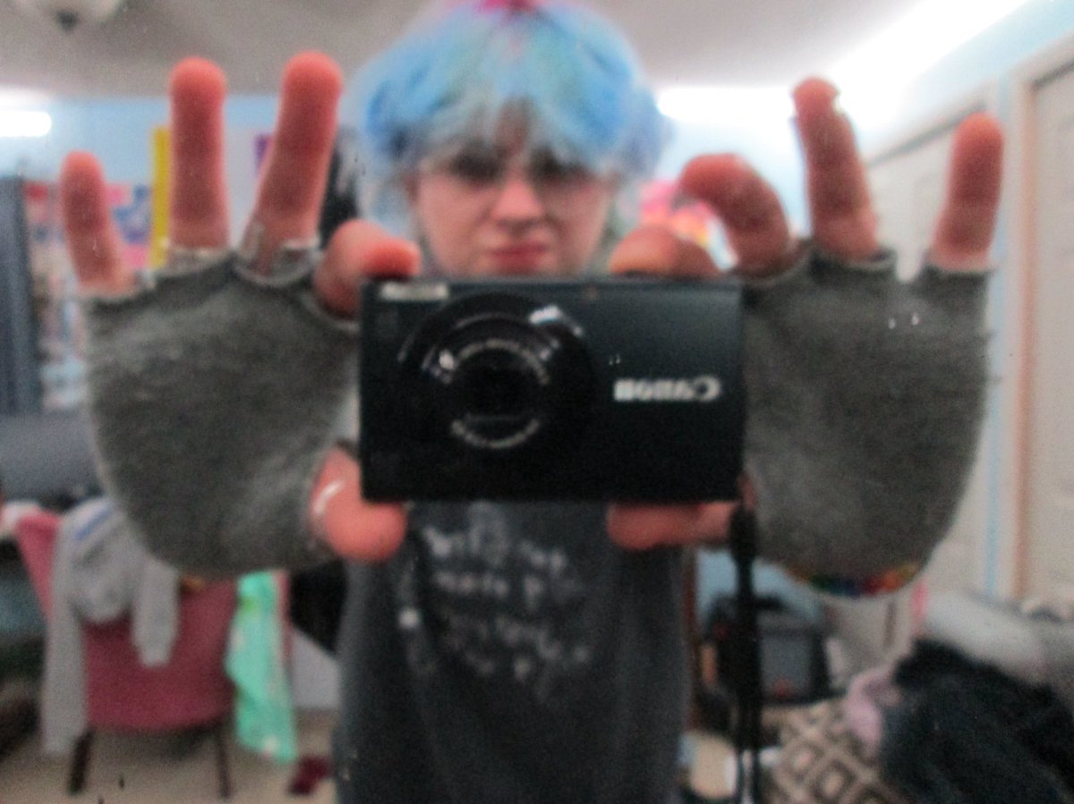 teah ☆ tweet media