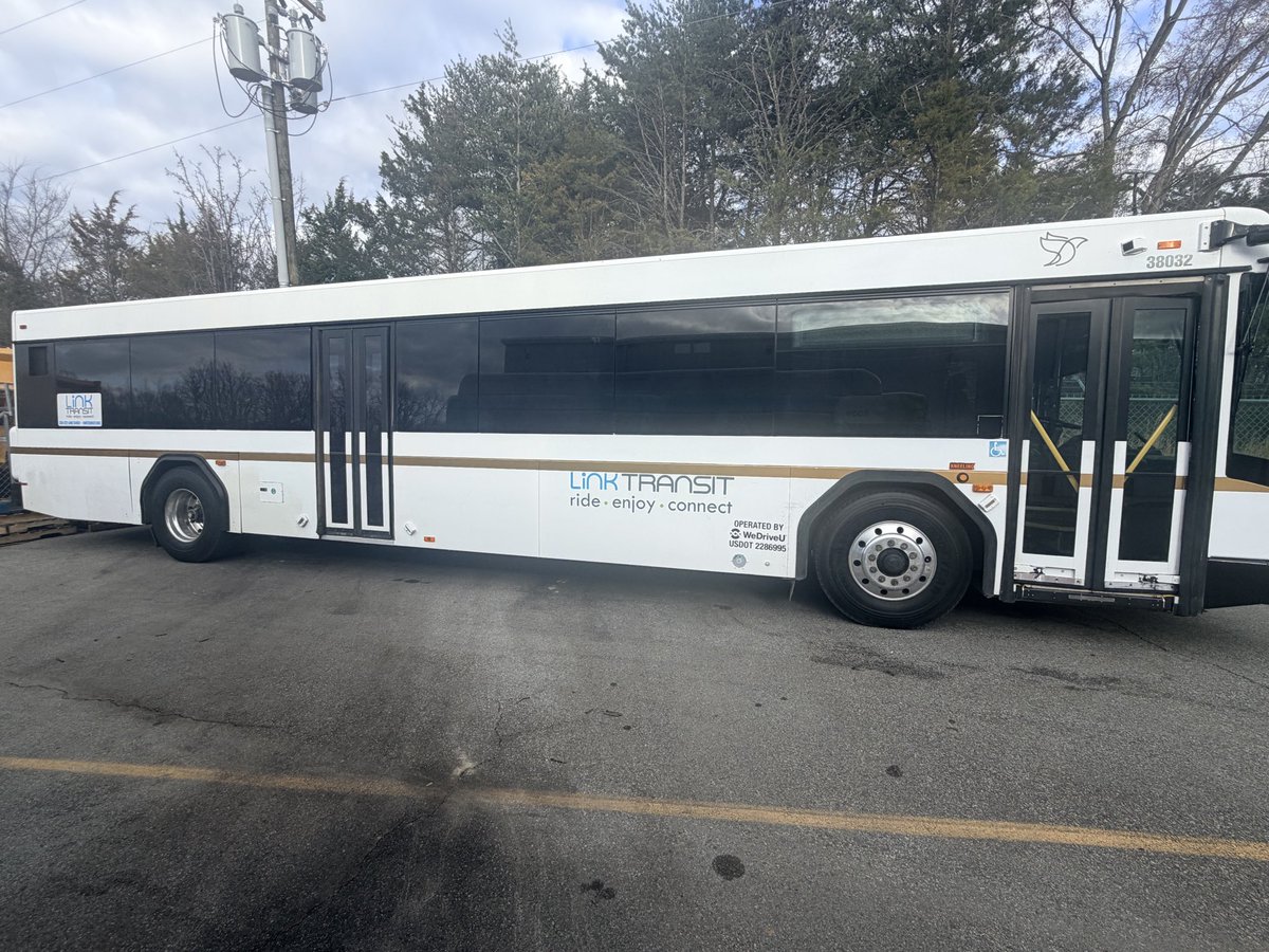 LinkTransitNC's tweet photo. We have two different buses in service on various Link Transit routes as we do maintenance on the fleet.  If you see this white bus in service, it’s one of our buses! https://t.co/cIn8Alu4JU