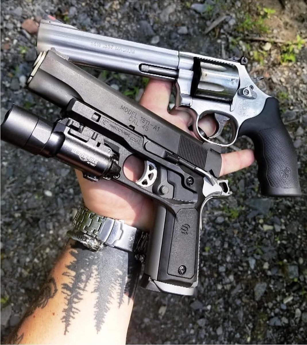 The Gun Enthusiast tweet media