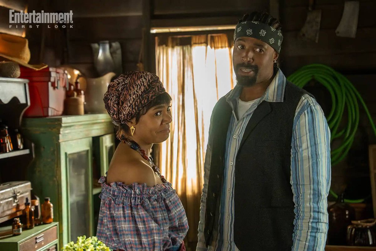 Horror News tweet media