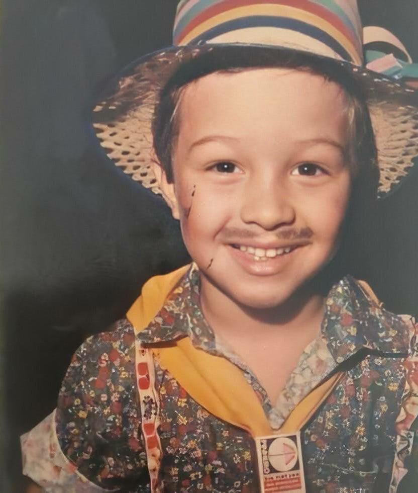 InfosRomuloE's tweet photo. Feliz aniversário para o mais especial do mundo! ⭐️💛 te amamos infinito @RomuloEstrela https://t.co/v2H2hlNn9p
