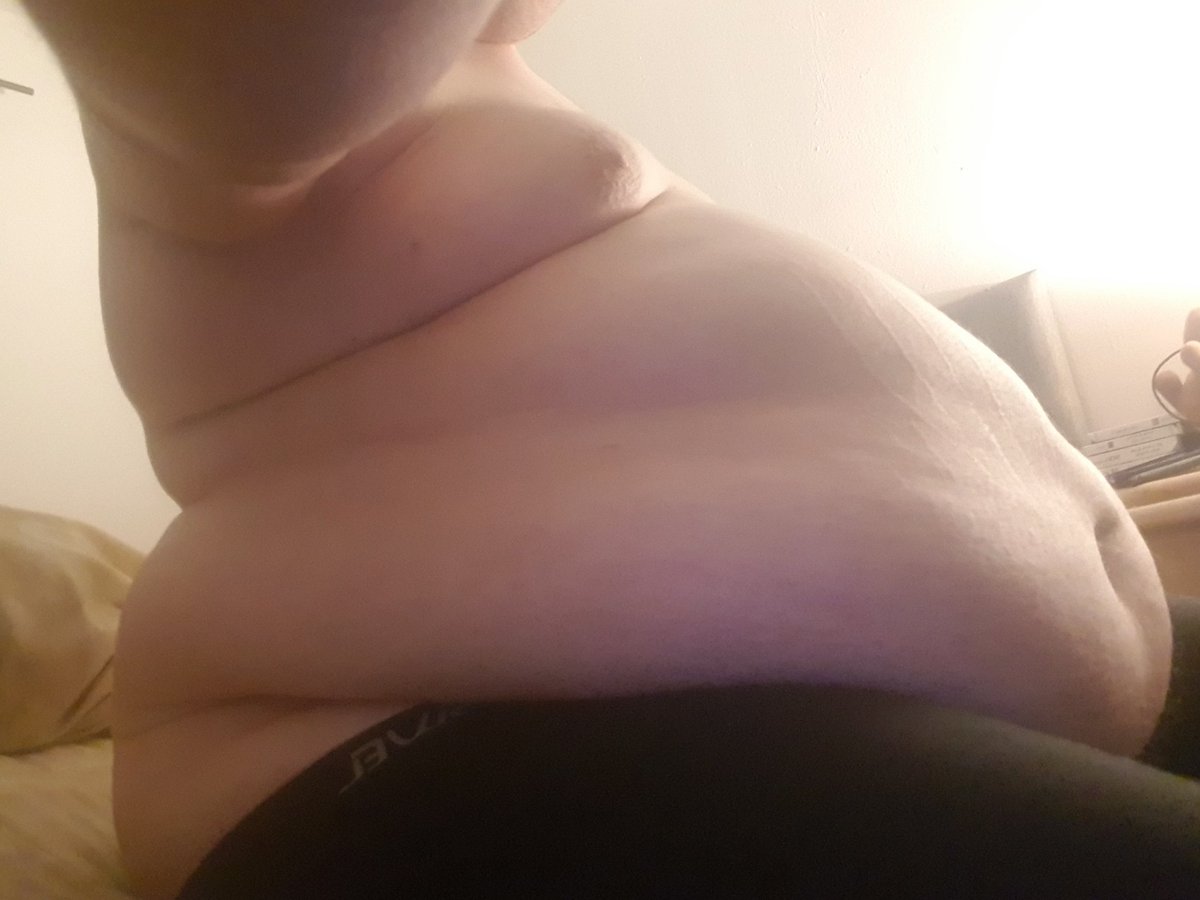 Obese Blubber Boy tweet media