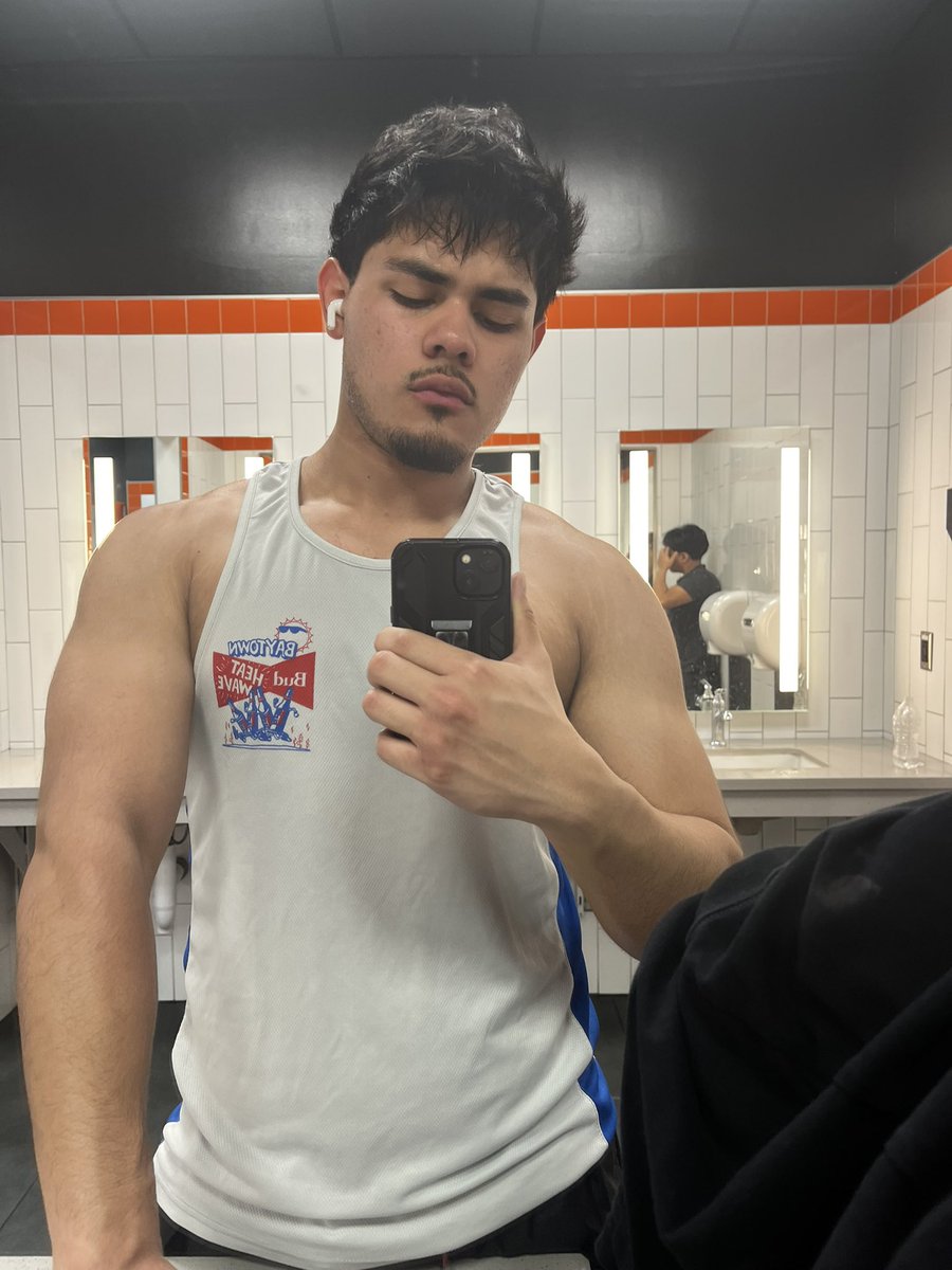 NUMBFRY 🔞💦 tweet media