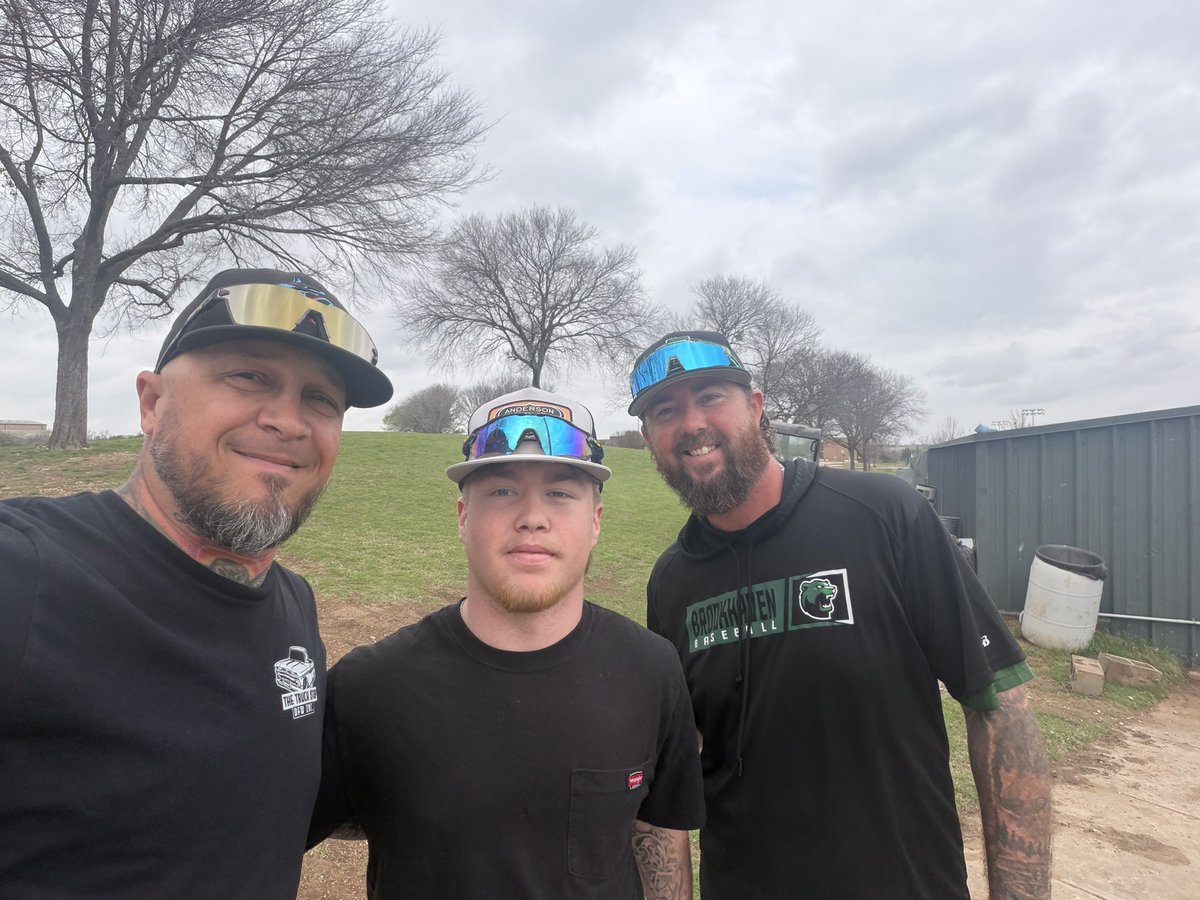 Brucelee tweet media