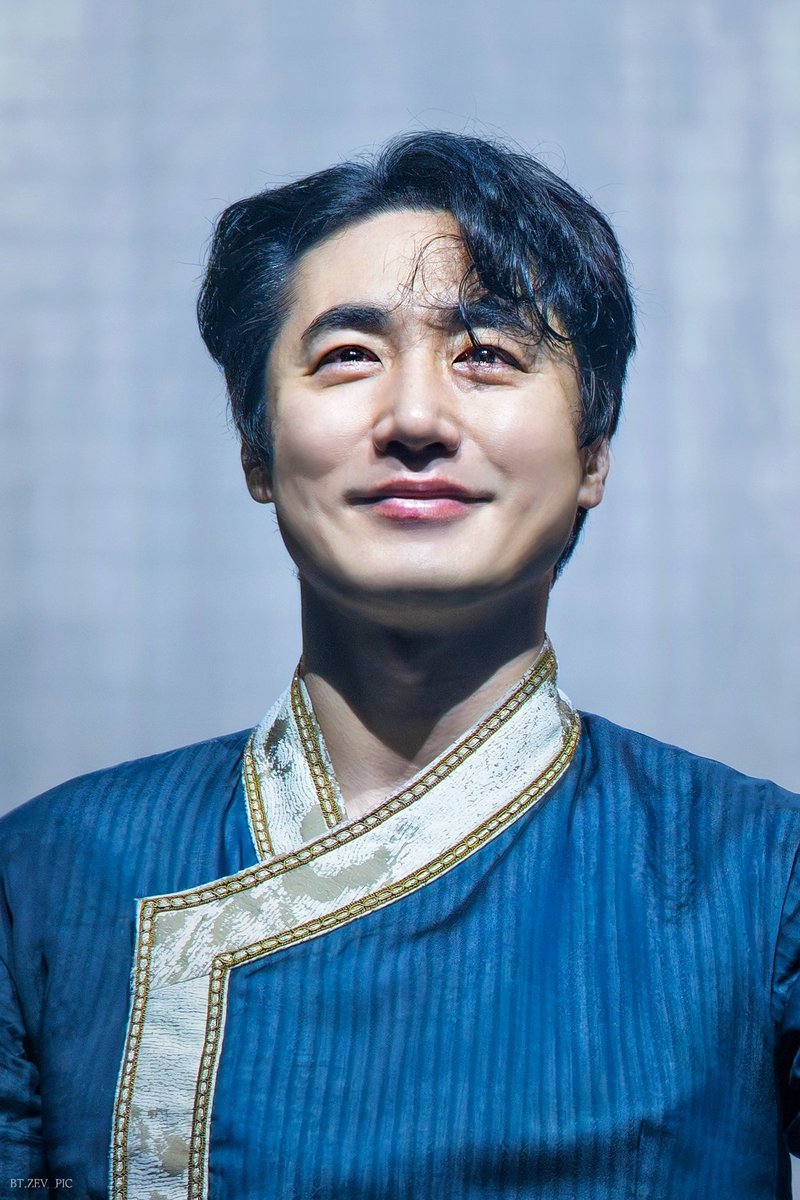 BT.ZEV_PIC tweet media