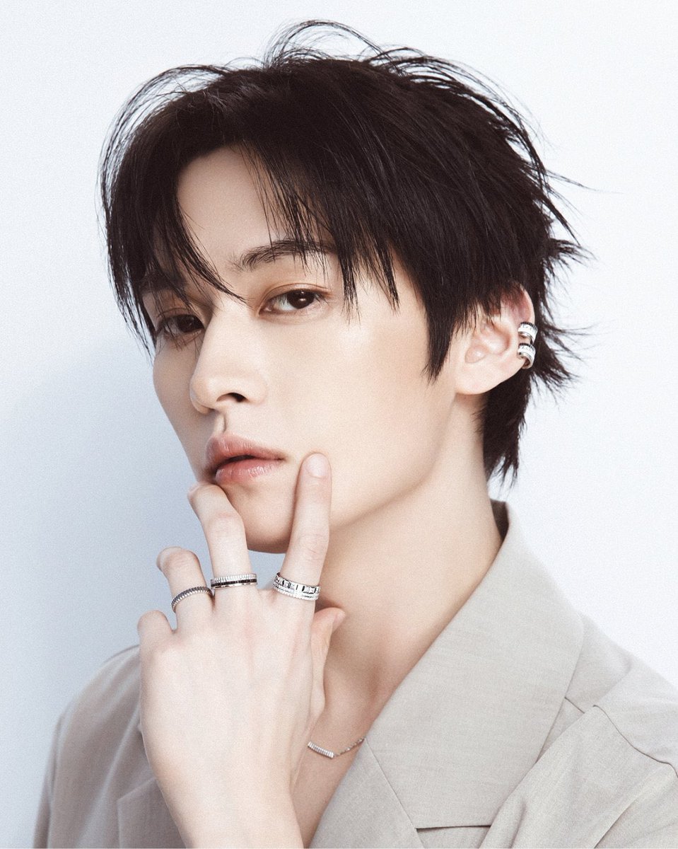 WOW LEEKNOW'S FACE CARD