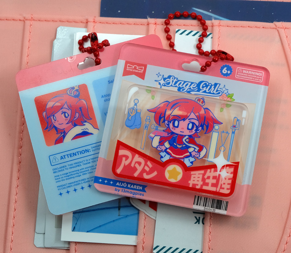 emi 🦇 C2E2 L-11 tweet media