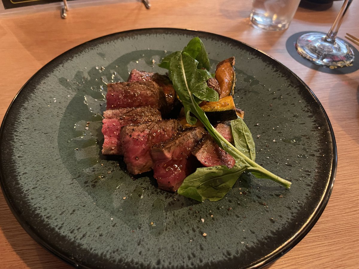 ふぇいくぼっくす👁️🗨️🐎(アニヤン) tweet media