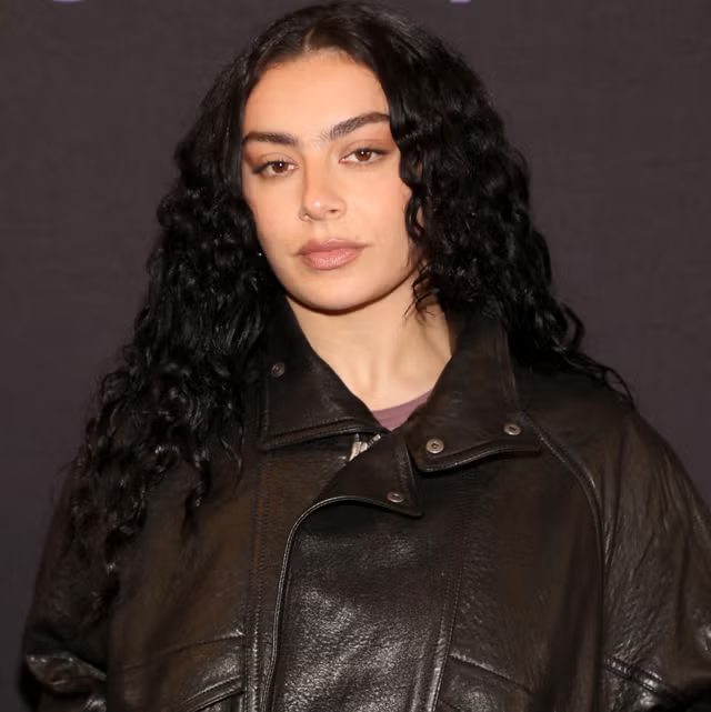 zover ☀️ tweet media