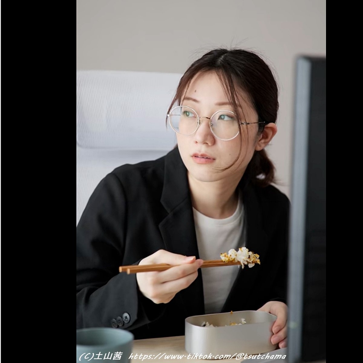 【俳優企画／＃土山茜】
すでに４～５年継続している自身のtiktok企画☆
火土曜リスナー参加型の企画配信、
金曜トーク配信中です☆
皆様ぜひ！

土山茜tiktok
tiktok.com/@tsutchama

公式サイト
a-selection-pro.jp/actress/tsuchi…
