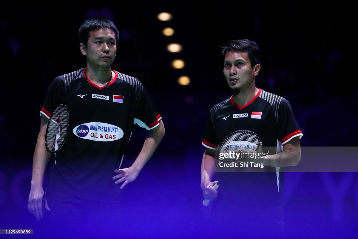 Ahsan/Hendra 2019 masih menjadi salah satu pasangan dengan performa terbaik di All England 🔥🔥🔥

Ingat banget di final Hendra yang lagi cedera, bahkan mau loncat aja kelihatan ragu, masih bisa bikin Chia/Soh kelabakan.

Lalu saat Hendra mulai sulit gerak, Ahsan tiba-tiba jadi