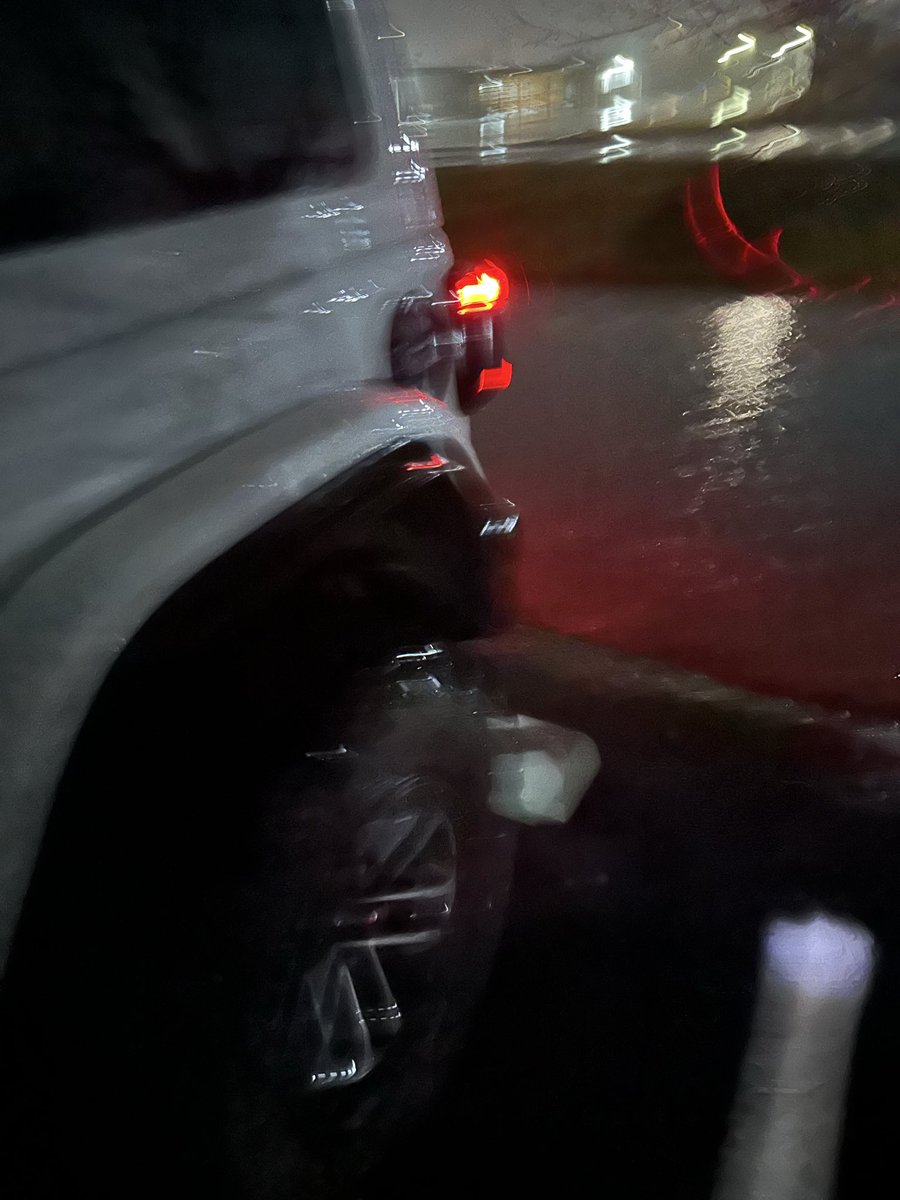 Chris Robb tweet media