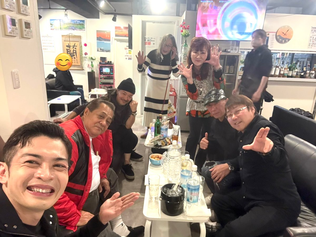 ennkadayo's tweet photo. 昨日は
千葉県松戸市の #スペース蘭 さんへご挨拶に
ママさんとも久しぶりにお会いでき
#イベントハウスメロディー #前頭三枚目 さん
Sayumin★剛 の #Sayumin さん #剛 さん
浅草忍部隊影道
~#Shadow~ の 頭さん もご一緒させていただきました✨ https://t.co/fc6bO9U52d