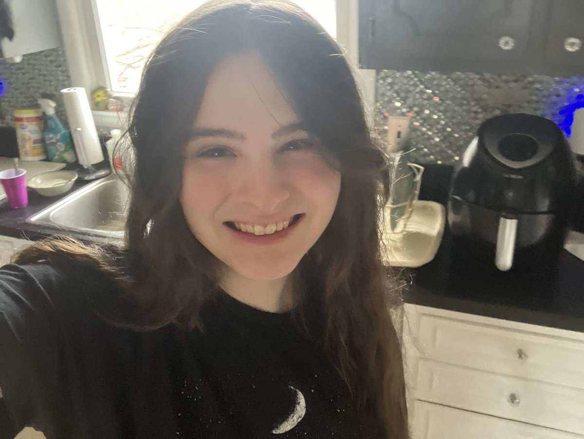 Airy Lancaster tweet media