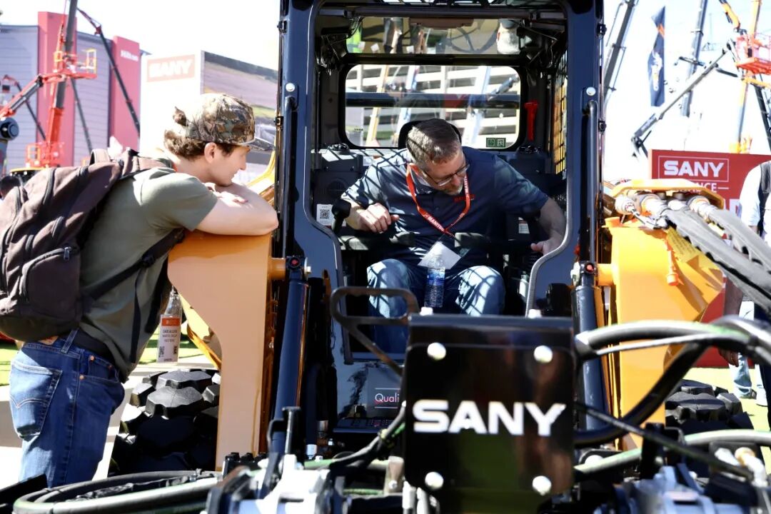 ChangshaCity's tweet image. SANY makes a powerful statement at CONEXPO in the U.S. 🚜 #SANY #Construction #GlobalBusiness