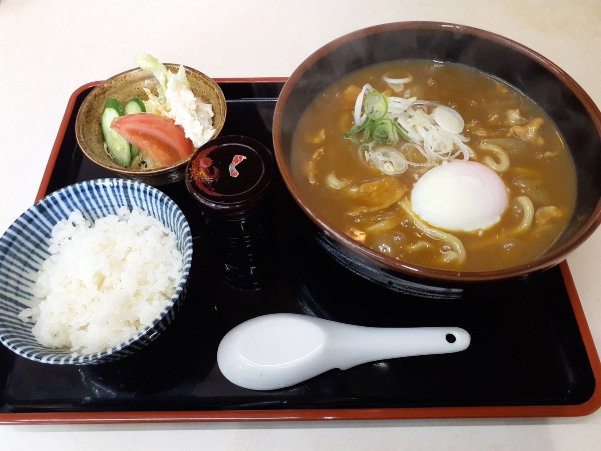三条カレーマン tweet media