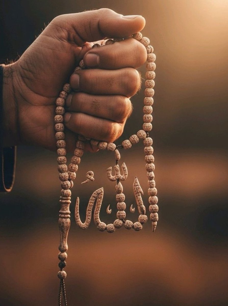 thnzz786's tweet photo. 𝚁𝙰𝙼𝙰𝙳𝙰𝙰𝙽 𝟷𝟼"
رَبَّنَا تَقَبَّلْ مِنَّا صِيَامَنَا وَقِيَامَنَ
ا وَرُكُوعَنَا وَسُجُودَنَا".
​As we pass the midpoint of Ramadan may Allah's mercy and forgiveness find us.
Wishing everyone 
A day full of joy and good health."