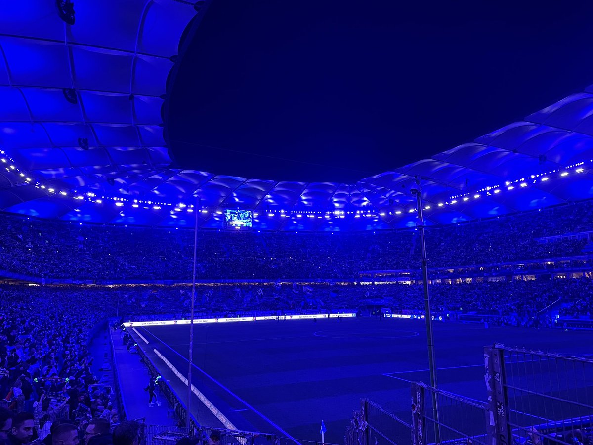 𝐭𝐫𝐢𝐬𝐭𝐚𝐧 tweet media