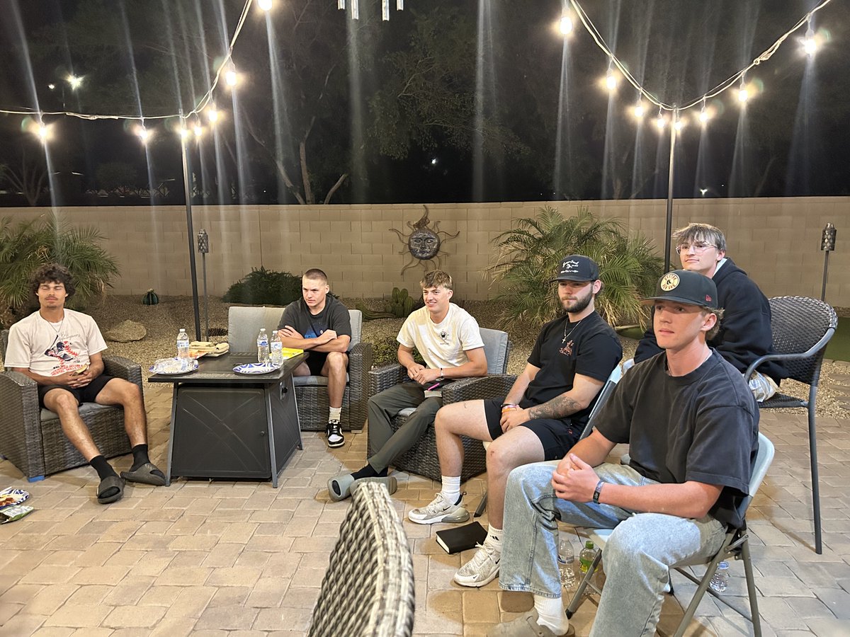 Tim Montez tweet media