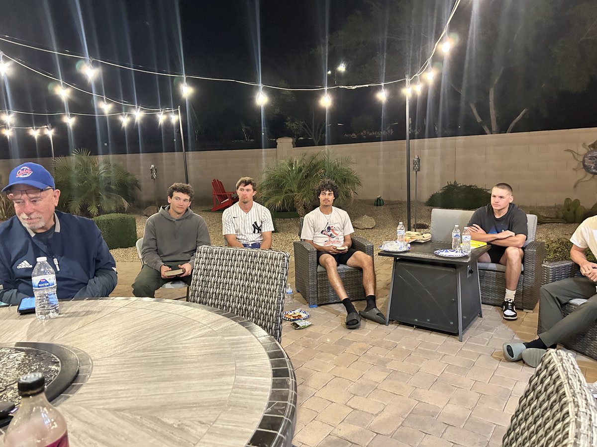 Tim Montez tweet media