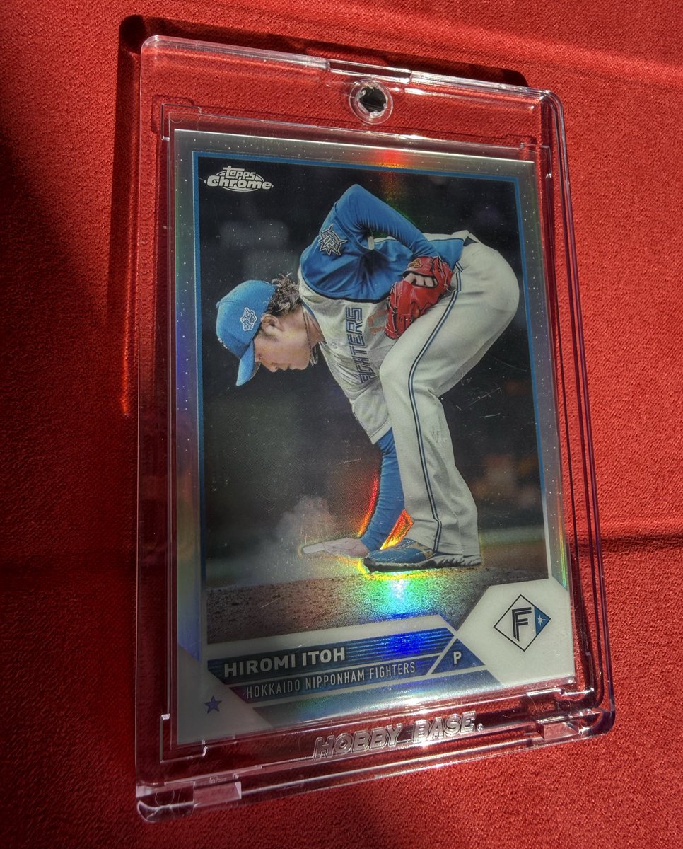 伊藤大海投手のこのポーズが本当に大好きです。 TOPPSのカード、最高に