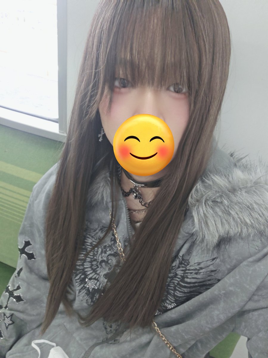めい tweet media