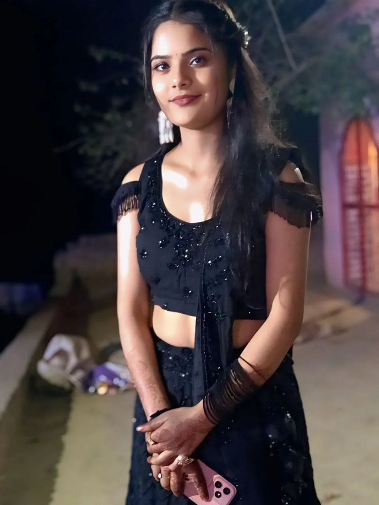 cuty_anaya's tweet image. सलामत  रहे ओ शहर
जिसमें तुम रहते हो...💅🏻

इक तुम्हारी खुशी के खातिर हम 
               पूरे शहर के लिए दुआ करते हैं.....🕊️❤️‍🩹
#हर हर महादेव 🙏🏻 🚩 
#GoodMorning 🕊️❤️‍🩹