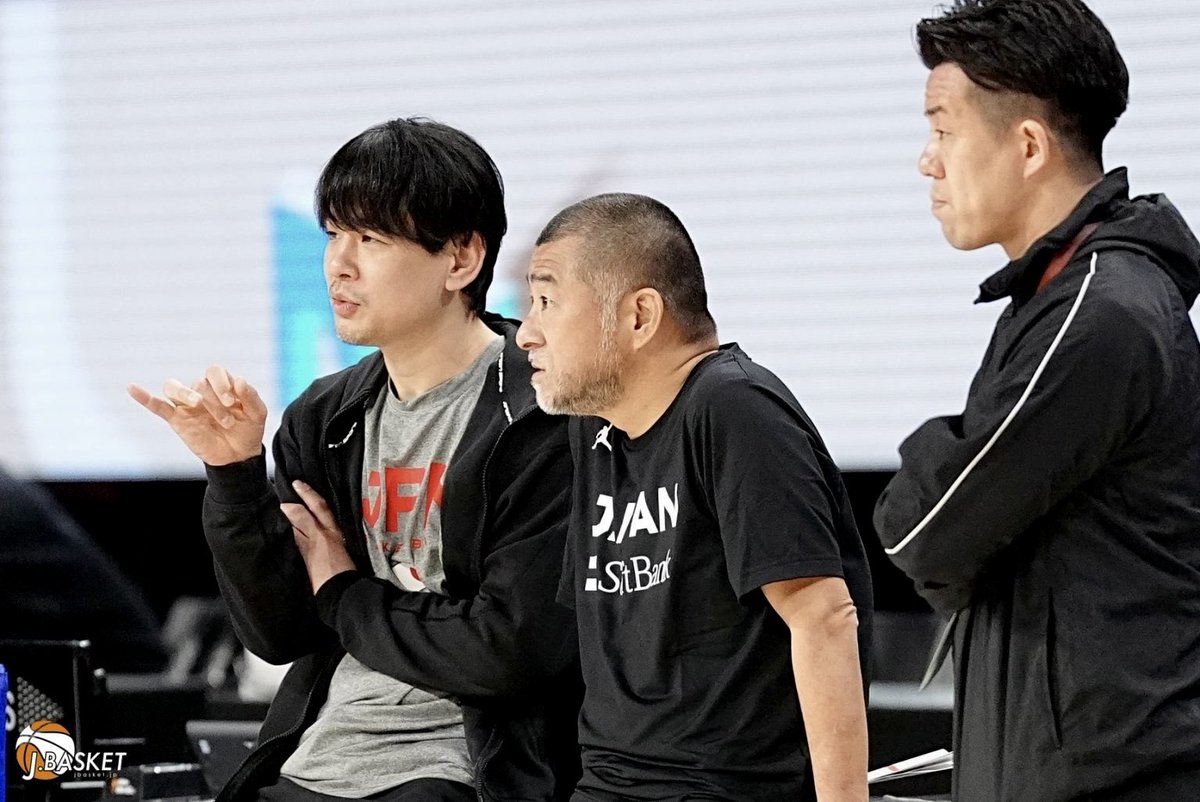 jbasket_jp's tweet image. 【男子🇯🇵日本代表】伊藤拓摩強化委員長コメント🎙️八村塁、河村勇輝ら海外組を含む最強の布陣でWindow3へ
📝 jbasket.jp/%e6%97%a5%e6%9…
⁡
沖縄で得た手応えと課題。
次はアウェーWindow3、海外組を含めた最強の布陣は実現するのか。
⁡
#FIBAWC
#伊藤拓摩
#AkatsukiJapan