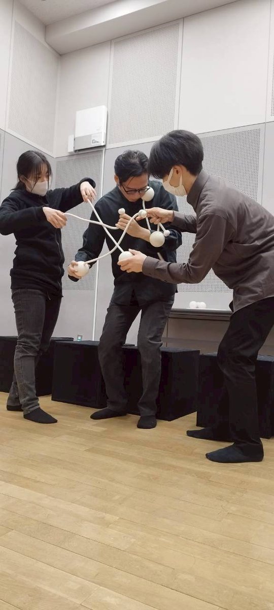 ジャグリング・ユニット・フラトレス tweet media