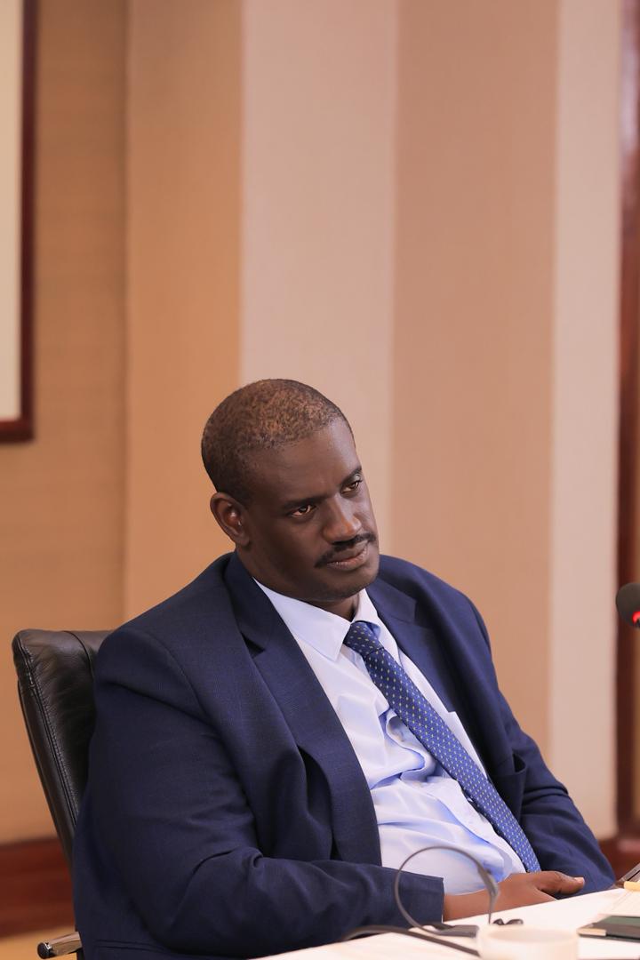 newvisionwire's tweet photo. #JSConversations | Transparency matters
“Beneficial ownership is about identifying the real person behind a company, because at the end of the day every company is owned by a human being.” — Mercy K. Kainobwisho, Registrar General
Accountability begins with knowing who is truly in control.
#CorporateGovernance #Transparency #VisionUpdates