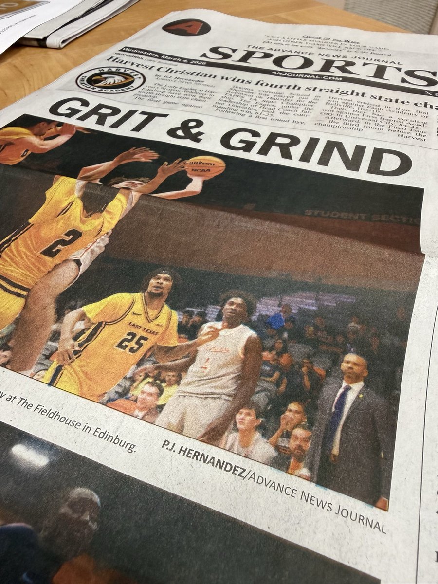 PJHernandez_'s tweet photo. Really dug how today’s sports cover for @ANJournal_RGV turned out this week! 🏀📰

Tons of basketball coverage from high school to college. #UTRGV #RGV https://t.co/0OXZMia3ql