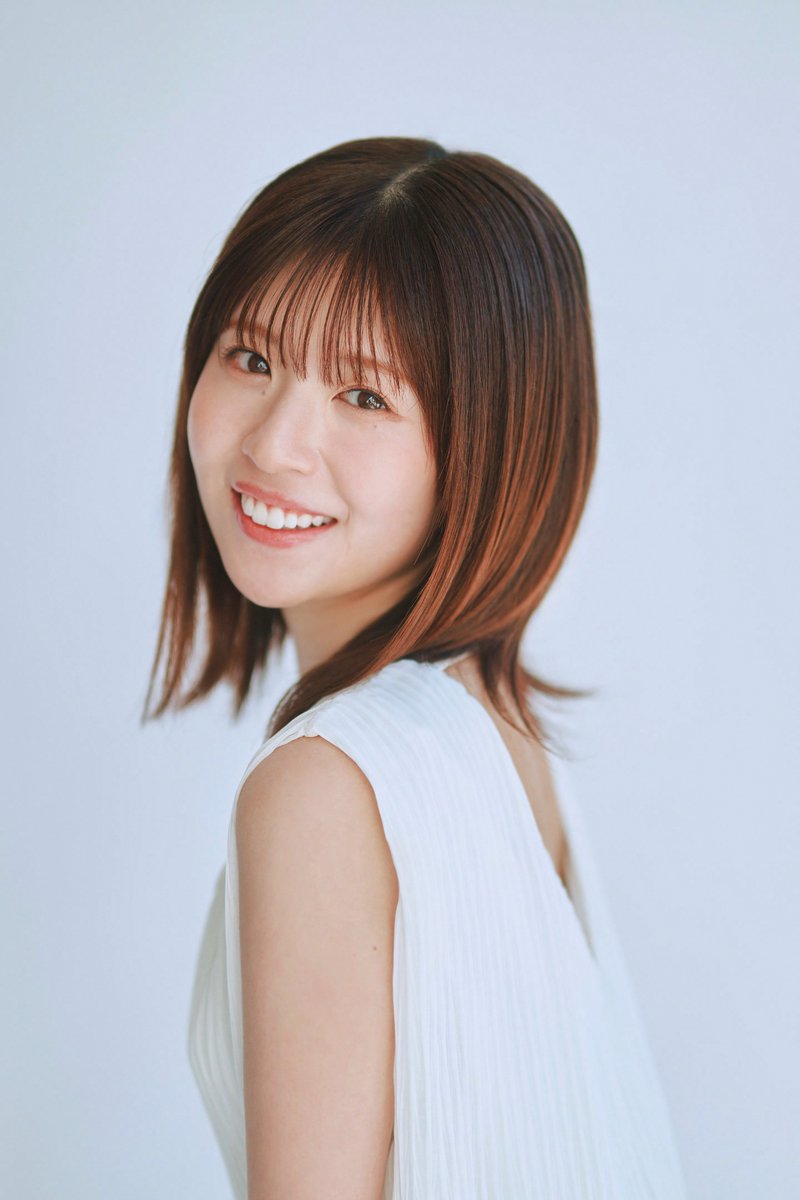 oricon's tweet photo. 元日向坂46・松田好花、川島明と
『NHK上方漫才コンテスト』司会に決定❗️

💬コメント：司会の2人は同郷
https://t.co/YOU40Erhaz

👤審査員7人も発表
浅越ゴエ／ザ・プラン9
岩尾望／フットボールアワー
奥田修二／ガクテンソク
久保田かずのぶ／とろサーモン
内藤剛志
ハイヒール・リンゴ
松嶋尚美 https://t.co/PwGdx7clCJ