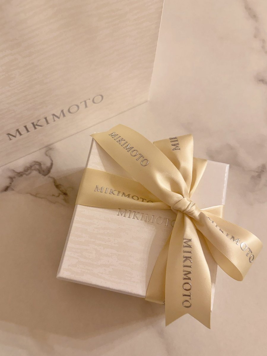 最強開運日なので先日お迎えしたミキモトを開封🦪🤍 ずっとほしかった
