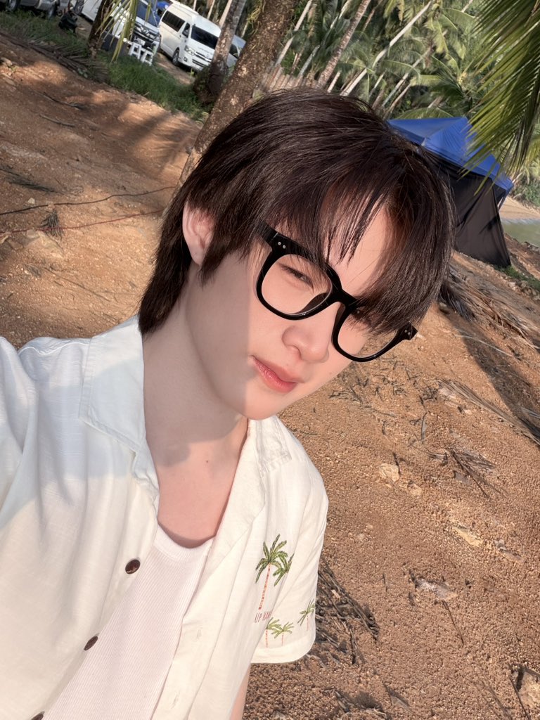 ชีวิตที่ต้องดิ้นรนของแท้เลยวันนี้ 🥹 แจมจะทำให้เต็มที่ในเวลาเท่าที่จะทำได้นะคั้บ ✌🏻

Your Third Q2
#ที่สามของเธอQ2