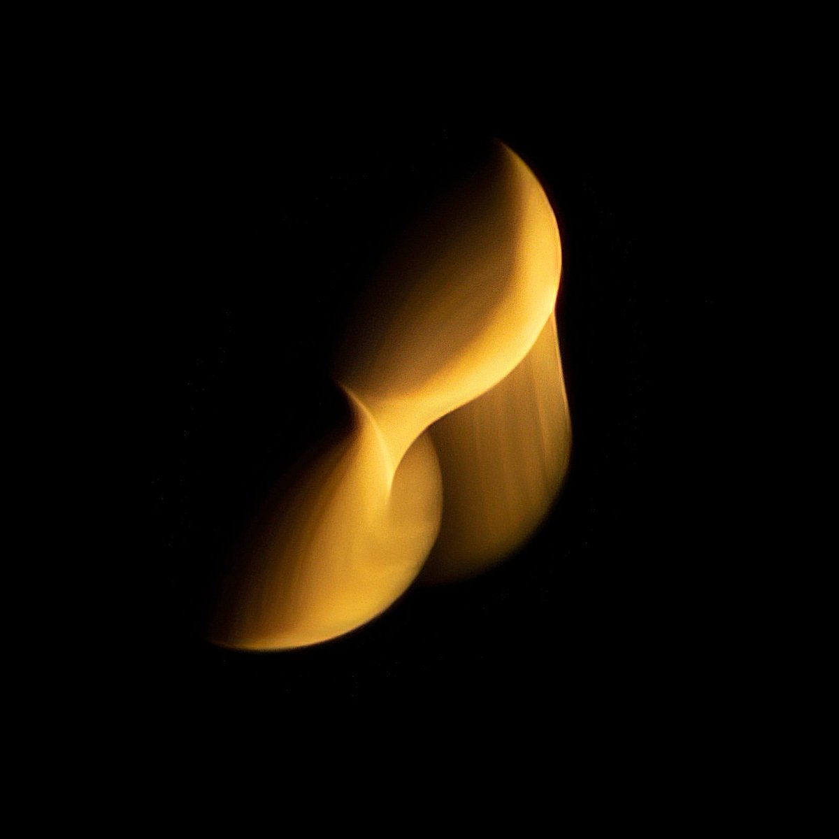 GiselFlorez's tweet photo. gn #MOONLANGUAGE #photography #Leica https://t.co/IaSdTUb2NC
