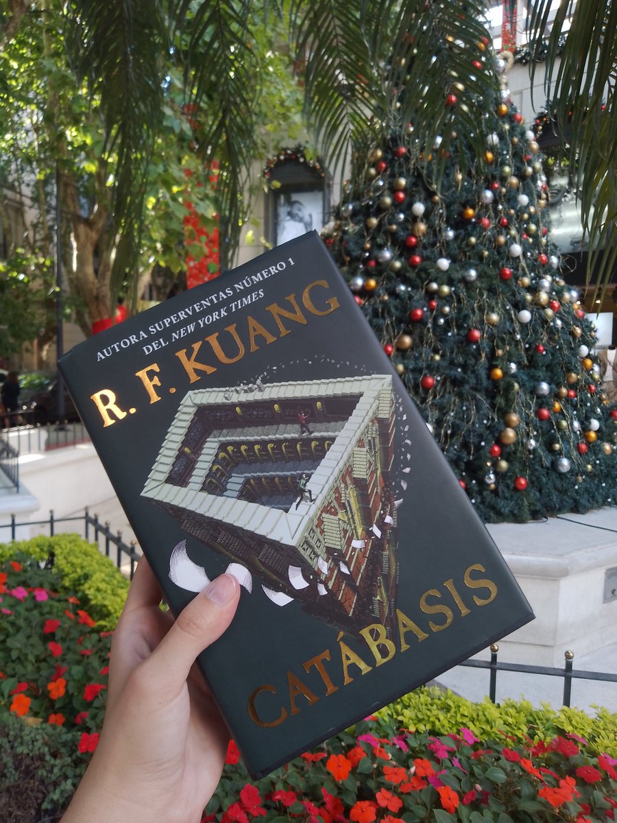 Mika_books_🇦🇷 tweet media