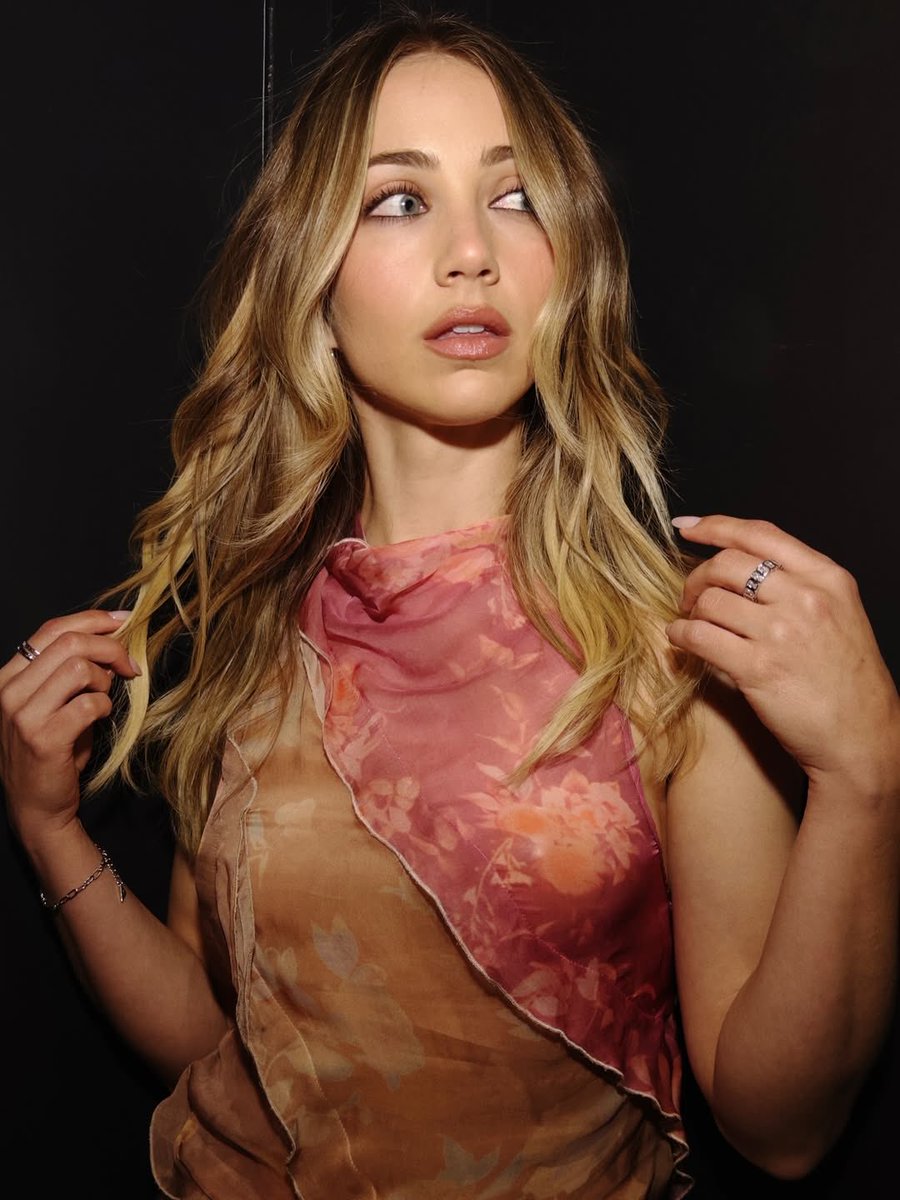 Emily rudd the goddess that you are