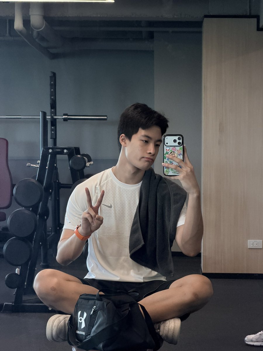 G Y M ✌🏻
