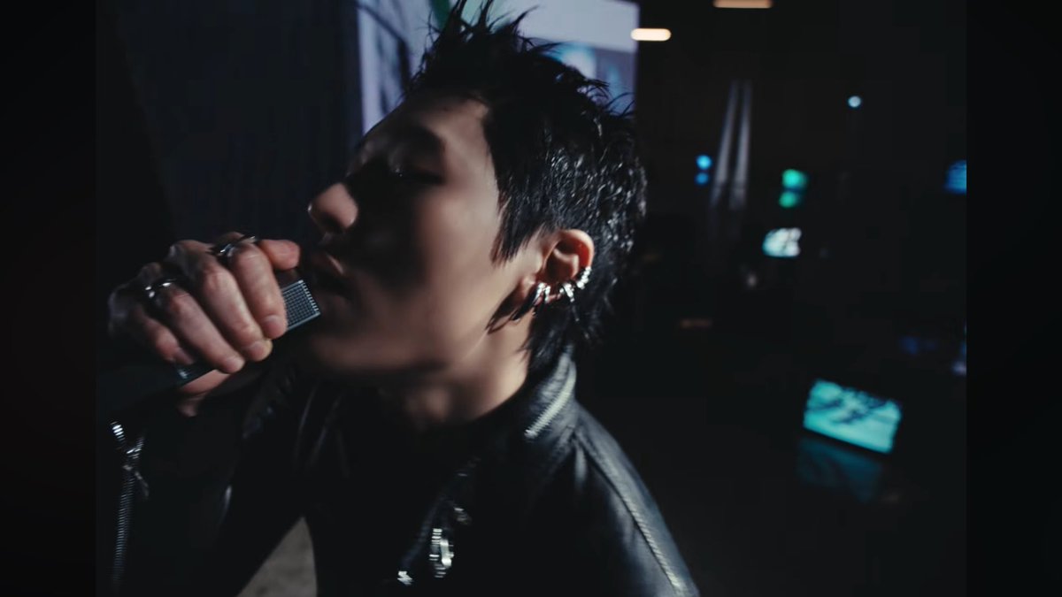 WOODZ shares “Human Extinction” MV 

🔗 youtu.be/elyhLAHsXGg

#WOODZ #우즈 
#Archive_1 #Human_Extinction
#KPOP