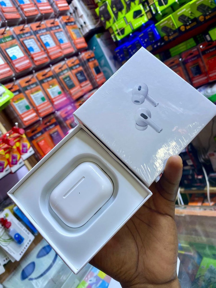 kinlop_'s tweet photo. GOOD MORNING FAMILY🌅

Usiache Fursa hii ikupite💰💰

Mwongozo Kamili wa Kuanza Biashara ya Vifaa vya Simu kwa mtaji mdogo💰

⏰Kuuza protekta za simu
⏰Earphones za simu
⏰Usb za simu
⏰Chaji na vifaa vingine vya simu.

Mfano
🎧Earphones kwa bei ya mia saba (700Tsh) jumla
📱Protector nazo ni 500Tsh tu

Chukua maelekezo👇🏽