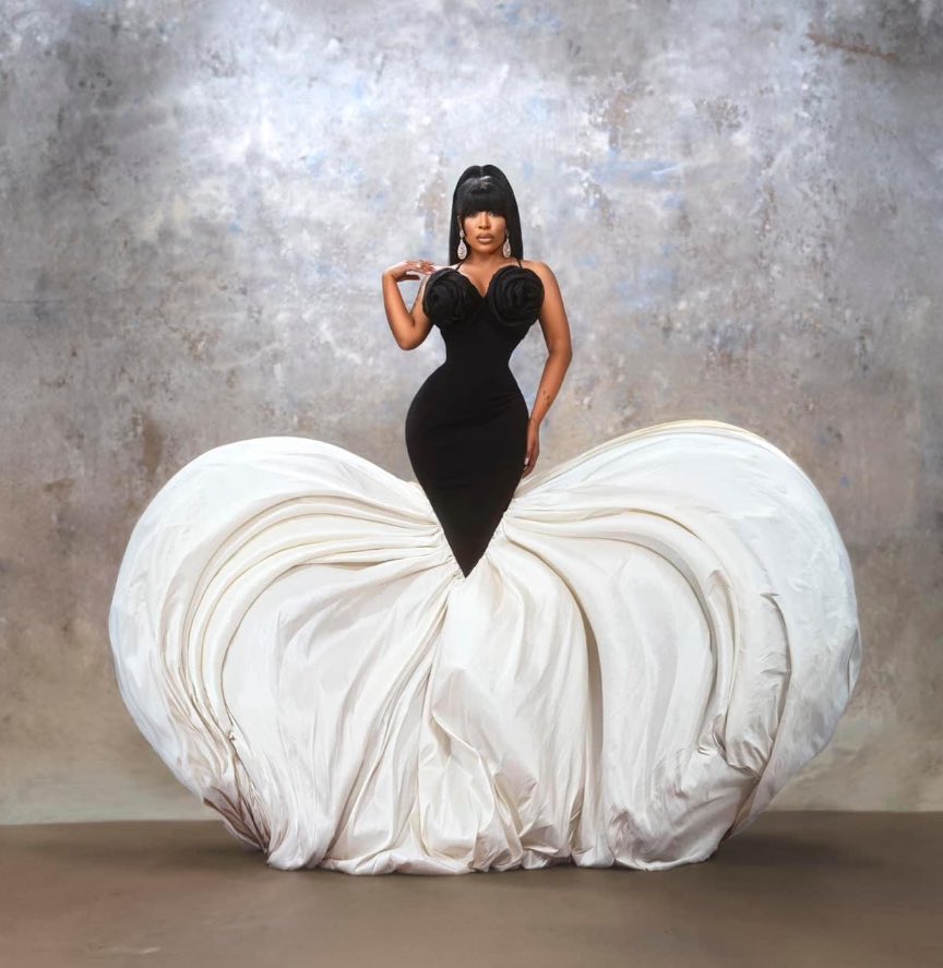 Quinata_86's tweet photo. Happy Birthday @kmichelle 🎂🎁🤞🏽I hope you enjoy your day. May God bless you with many more. Love you 
#BiggestFan https://t.co/MJqt4C8sgC