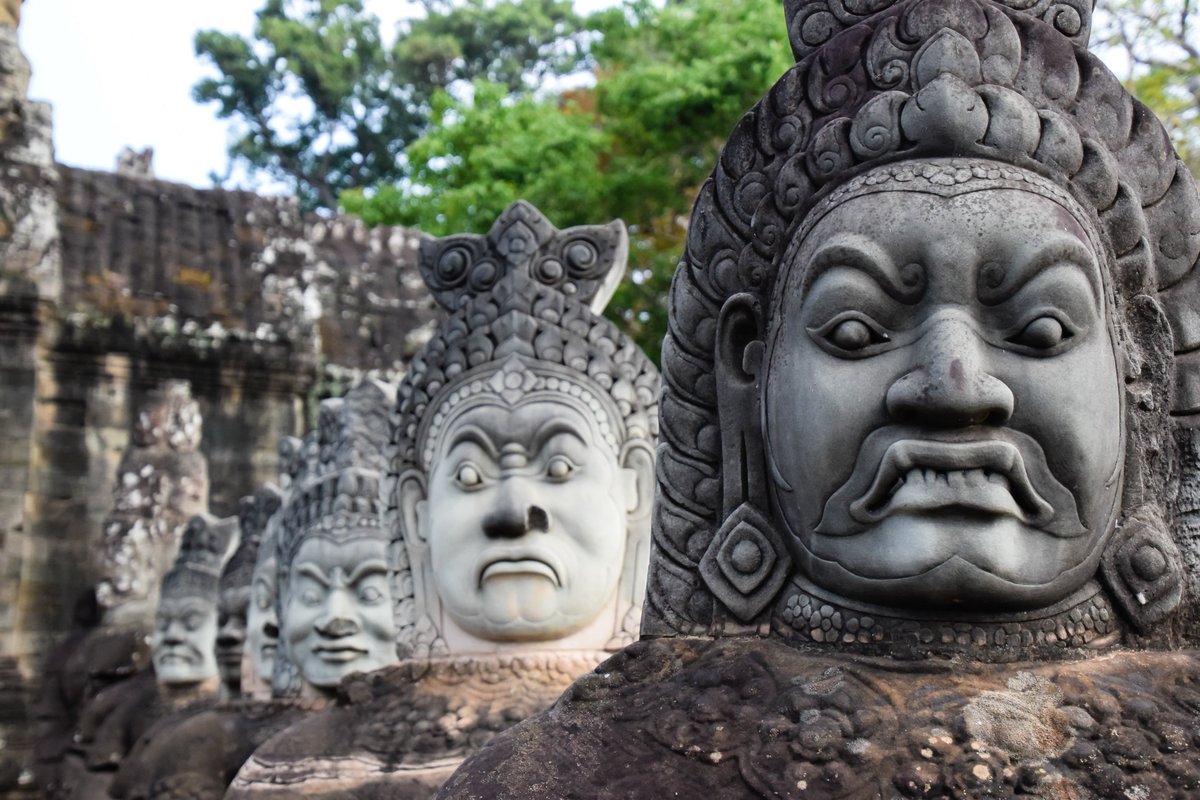 もう少しコスト安くなったら海外旅行に行こうと思ってたら
この数年、円は安くなる一方で世界は物価高で今が1番安い海外旅行で、待てば待つほど旅行の総額は高くなりそう。

自分が東南アジア回ってた学生時代が紛争もなく円110円時代でほんと良かったな…