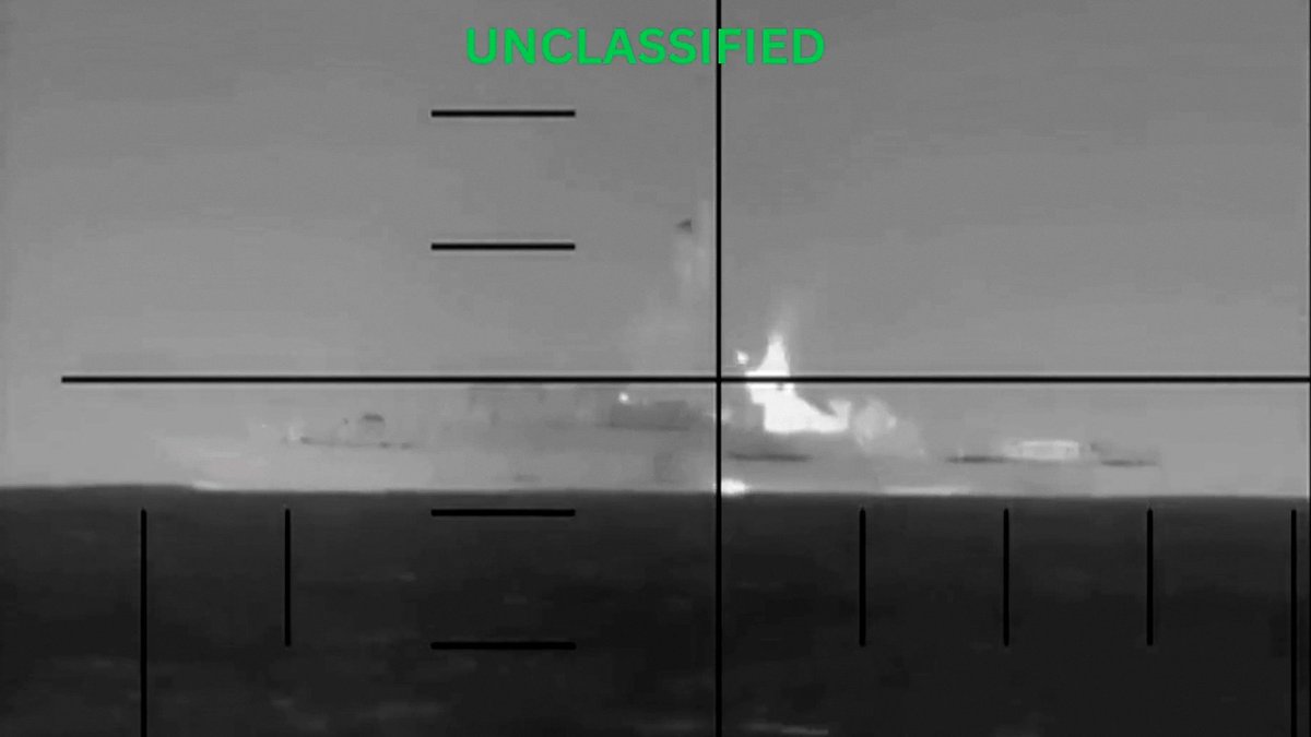 Umesh_hh's tweet photo. US Submarine sank Iran ship in IndianOcean

No direct reaction from India; MEA or PMO

Was India informed? 
If yes, India allowed this? 
If not, was India oblivion of a foreign ship entering their region?

In both cases, it's concerning

Where are @DrSJaishankar &amp; @narendramodi? https://t.co/tPWosj6Uq0
