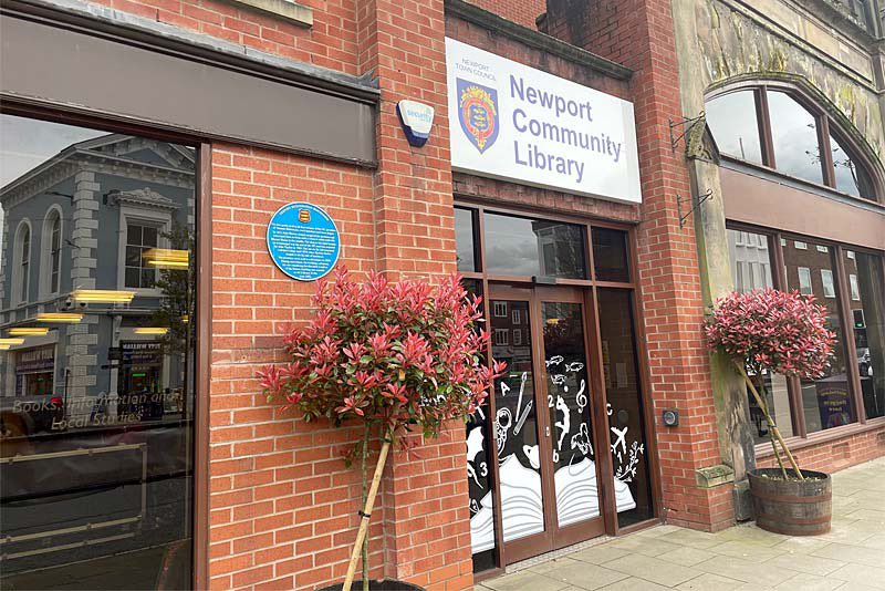 allaboutnewport's tweet image. Good morning All, have a terrific Thursday &amp;amp; enjoy!

Today is: World Book Day..

World Book Day in the UK bursts with energy each year, turning classrooms and libraries into vibrant hubs of imagination. 📚

#allaboutnewport #worldbookday2026 #readingisfun