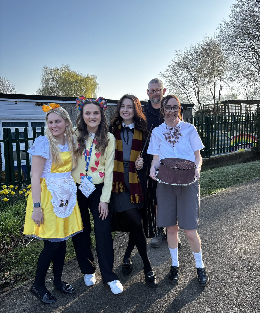 Long Ridings Primary School tweet media