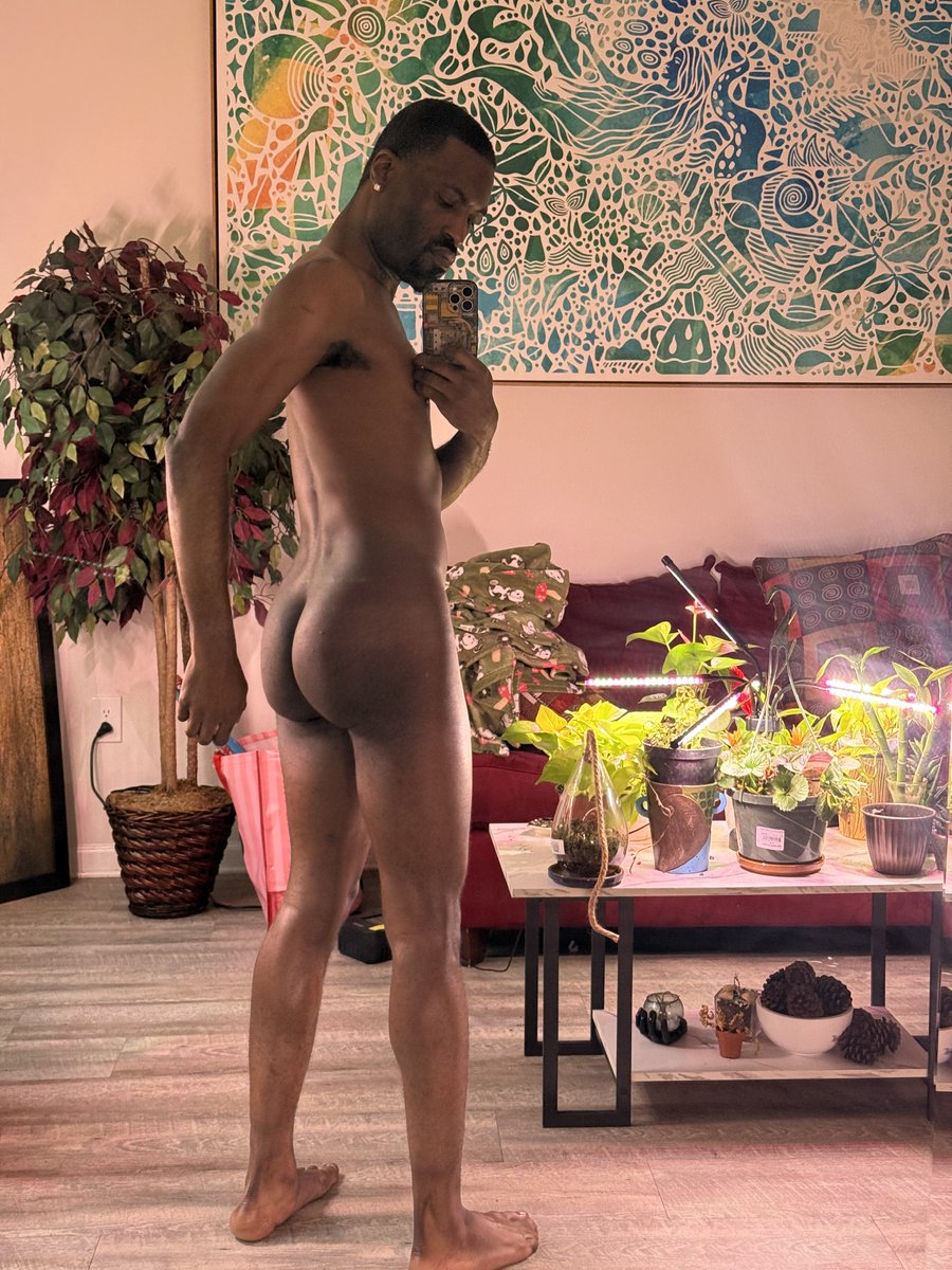 Chilled_LonR's tweet photo. 🍑 https://t.co/D8S9JIQ74Q