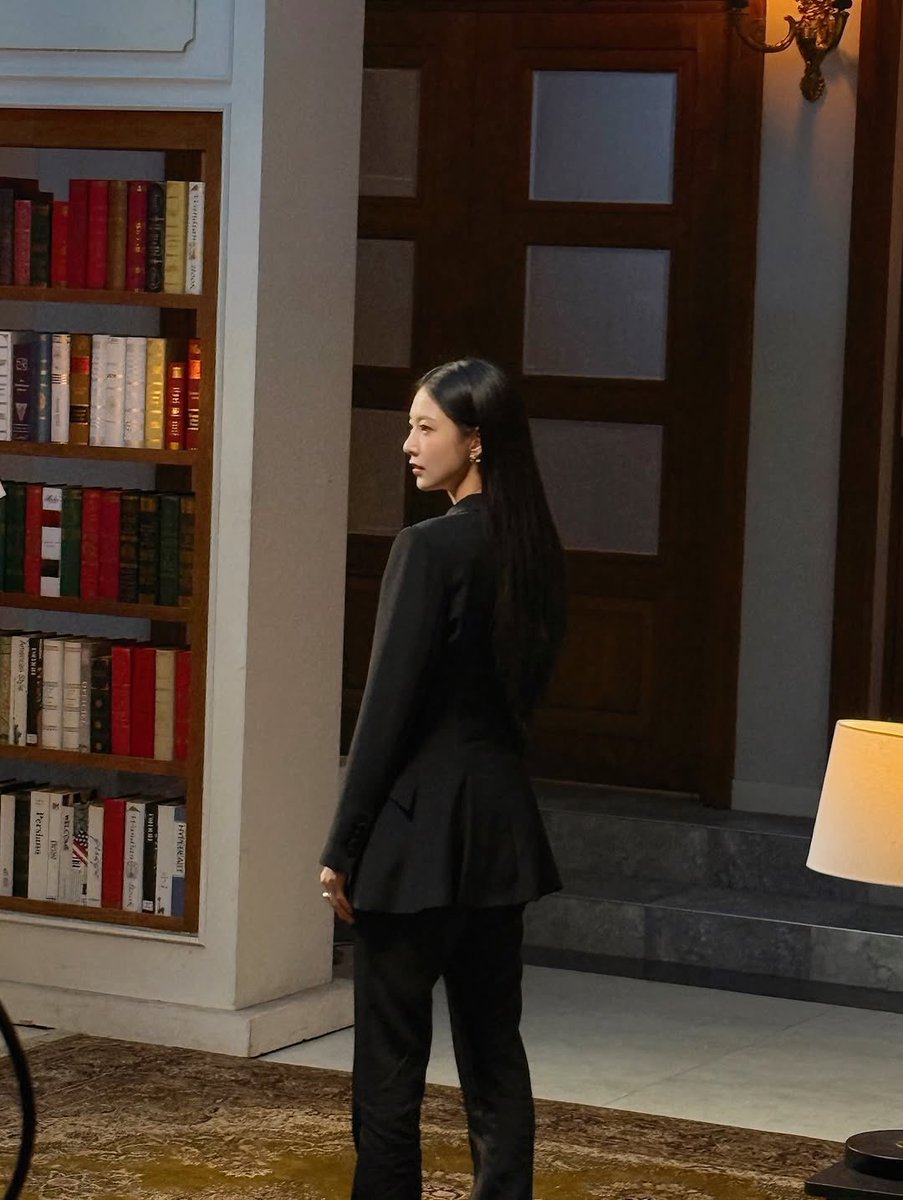 GSYintl's tweet photo. https://t.co/UAVefH5JyR

#TheLeadersNote #GongSeungYeon #공승연 https://t.co/a5Vnscbm27