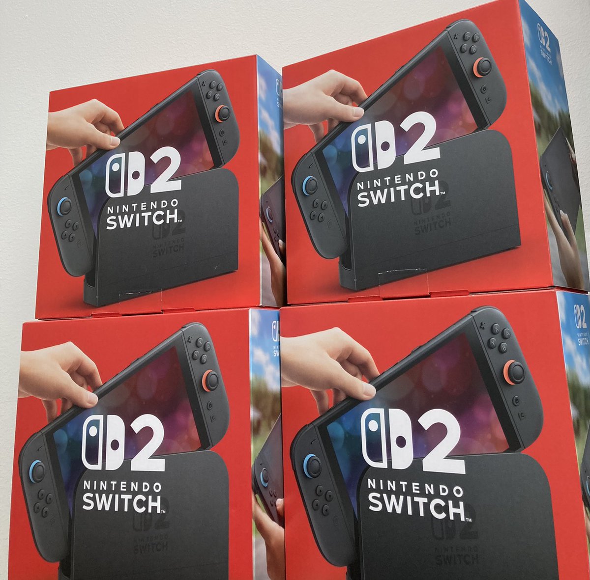 Cardshop_eve's tweet photo. 🌈【イブガチャ１周年 特別企画】🌈

🎮 Nintendo Switch 2 抽選で1名様にプレゼント 🎁

日頃の感謝��込めて、1周年記念ガチ企画。
━━━━━━━━━━━━━━━
【応募方法】
① @cardshop_eve & @eve_gacha1 をフォロー
② この投稿をリポスト
━━━━━━━━━━━━━━━

【応募期間】
3/8 23:59まで

【当選確率UP方法】
「イブガチャ１周年🔥」
👆このワードをリプライで当選率アップ

#イブガチャ
#プレゼント企画