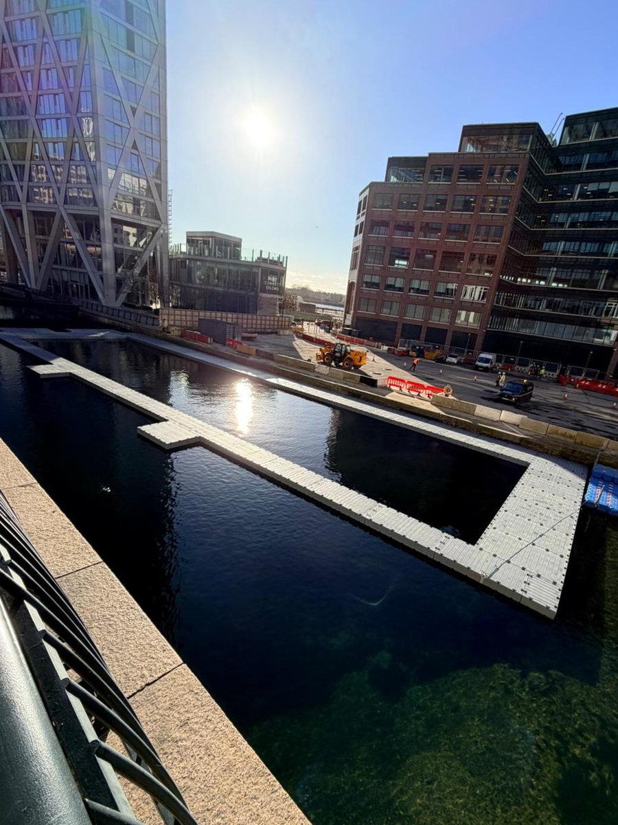 WardleMarine's tweet photo. Swimming Pool, CW P1
Recently, WMS started work on an exciting project for Sea Lanes: a swimming pool in Canary Wharf!
The pool will be made using Modular Cubes, and the poolside will be RotoDock decked with Balau wood.
Contact us to see if a floating pool is suitable for you! https://t.co/IKyIMP3vHo