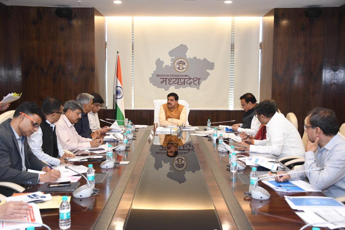 Chief Minister, MP tweet media